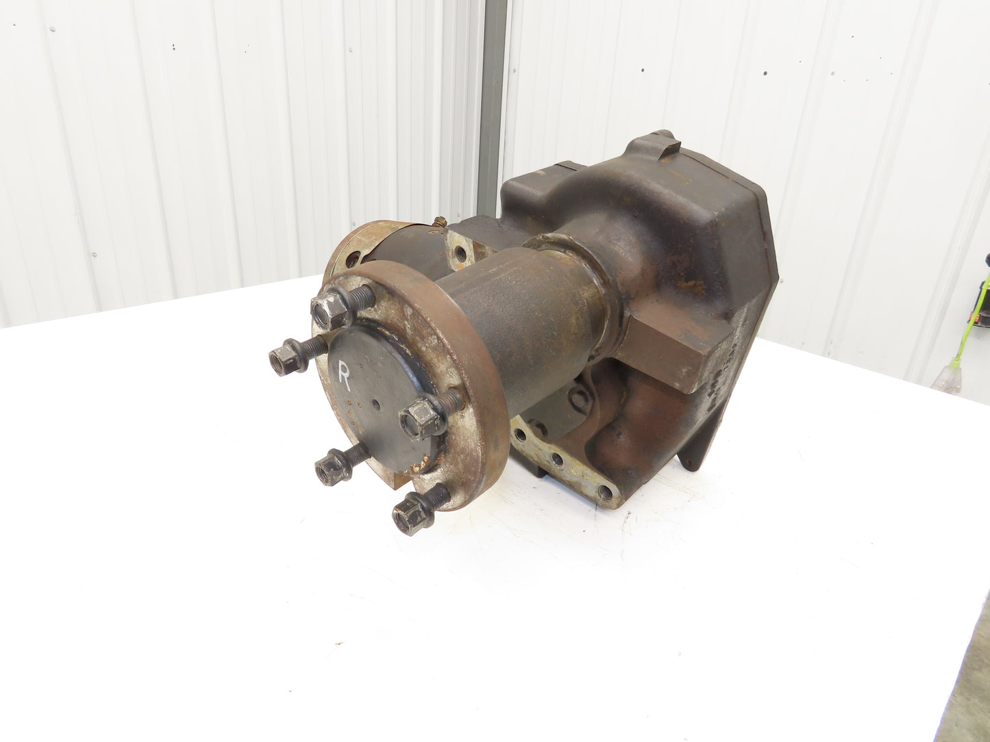 Yale 8507170 Forklift Right Front Drive Axle & Motor 5-Lug Off ESC030FAN36TE094