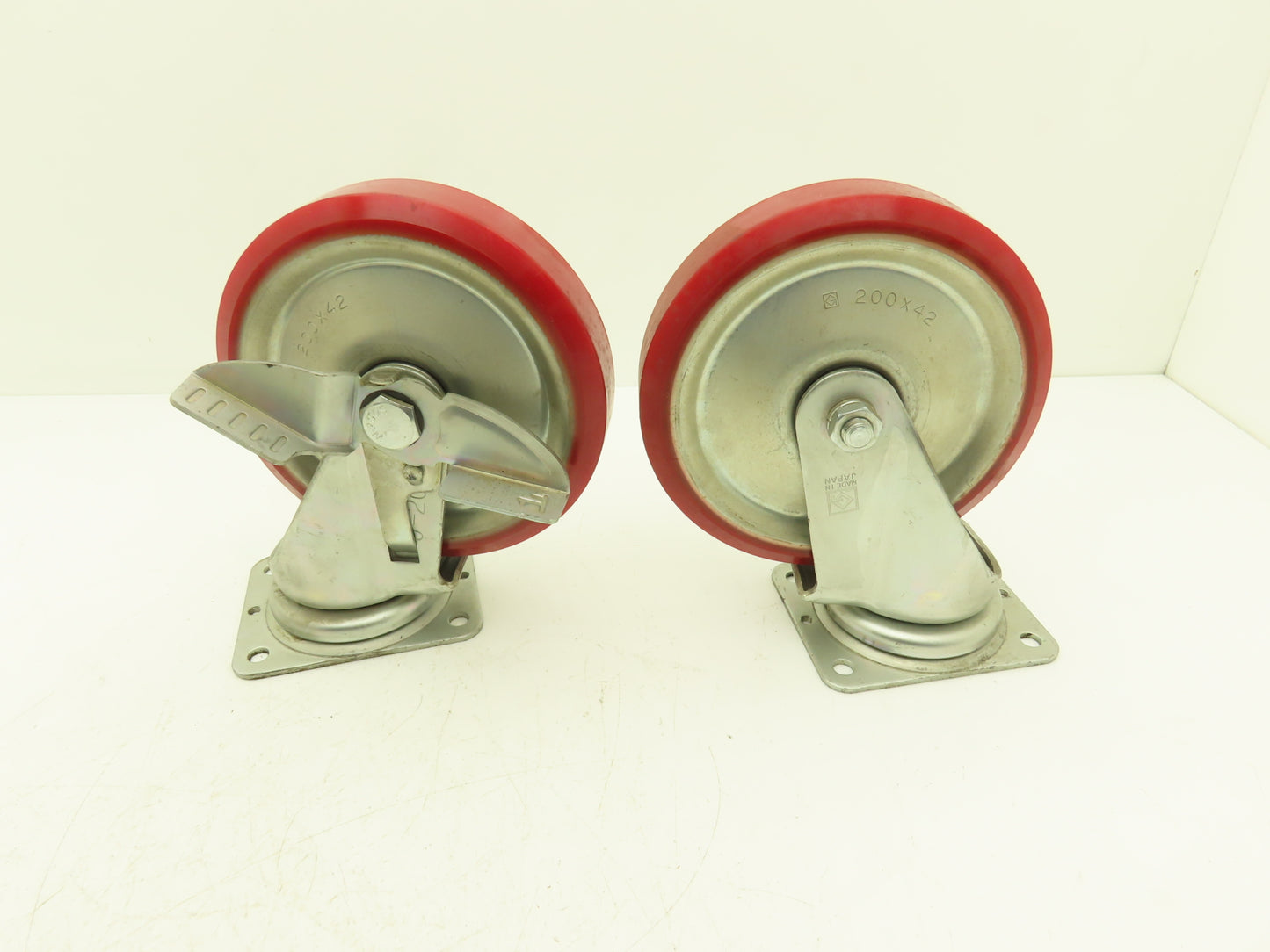 200x42mm 8" Red Polyurethane Swivel Plate Caster Wheel w/Brake J-200S  Lot of 2