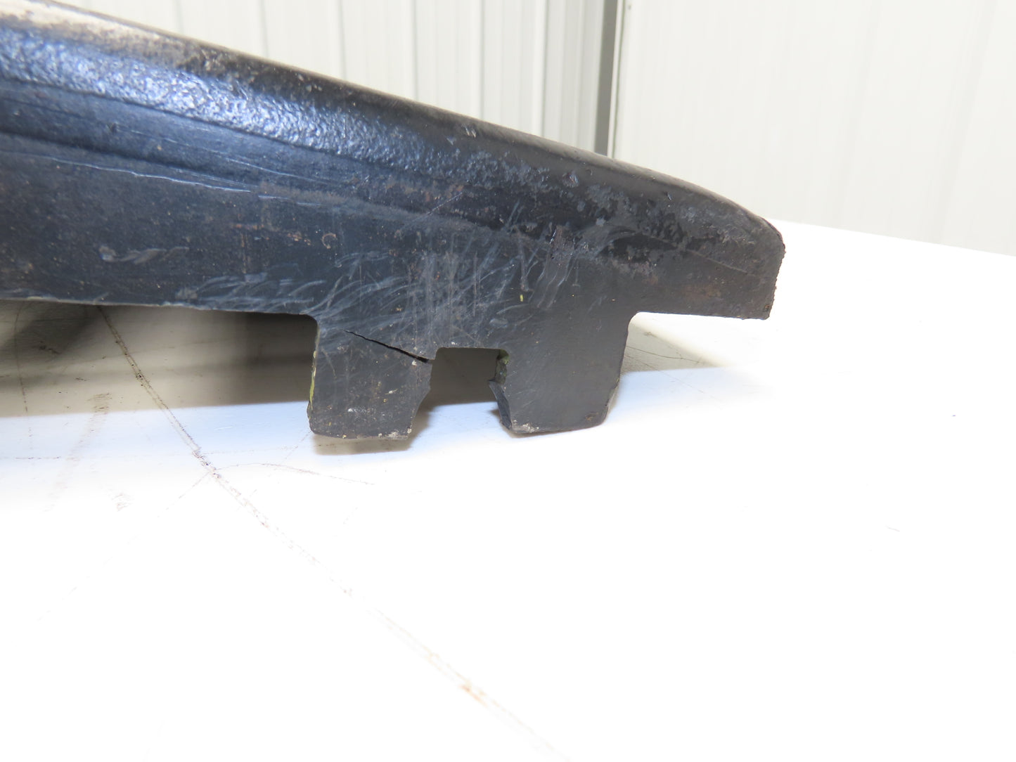 Yale Operator Center Plastic Cover Removed From ESC030FAN36TE094 Forklift