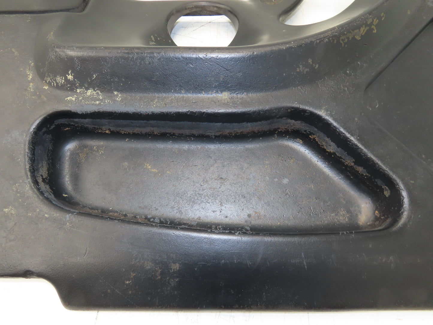 Yale Operator Center Plastic Cover Removed From ESC030FAN36TE094 Forklift