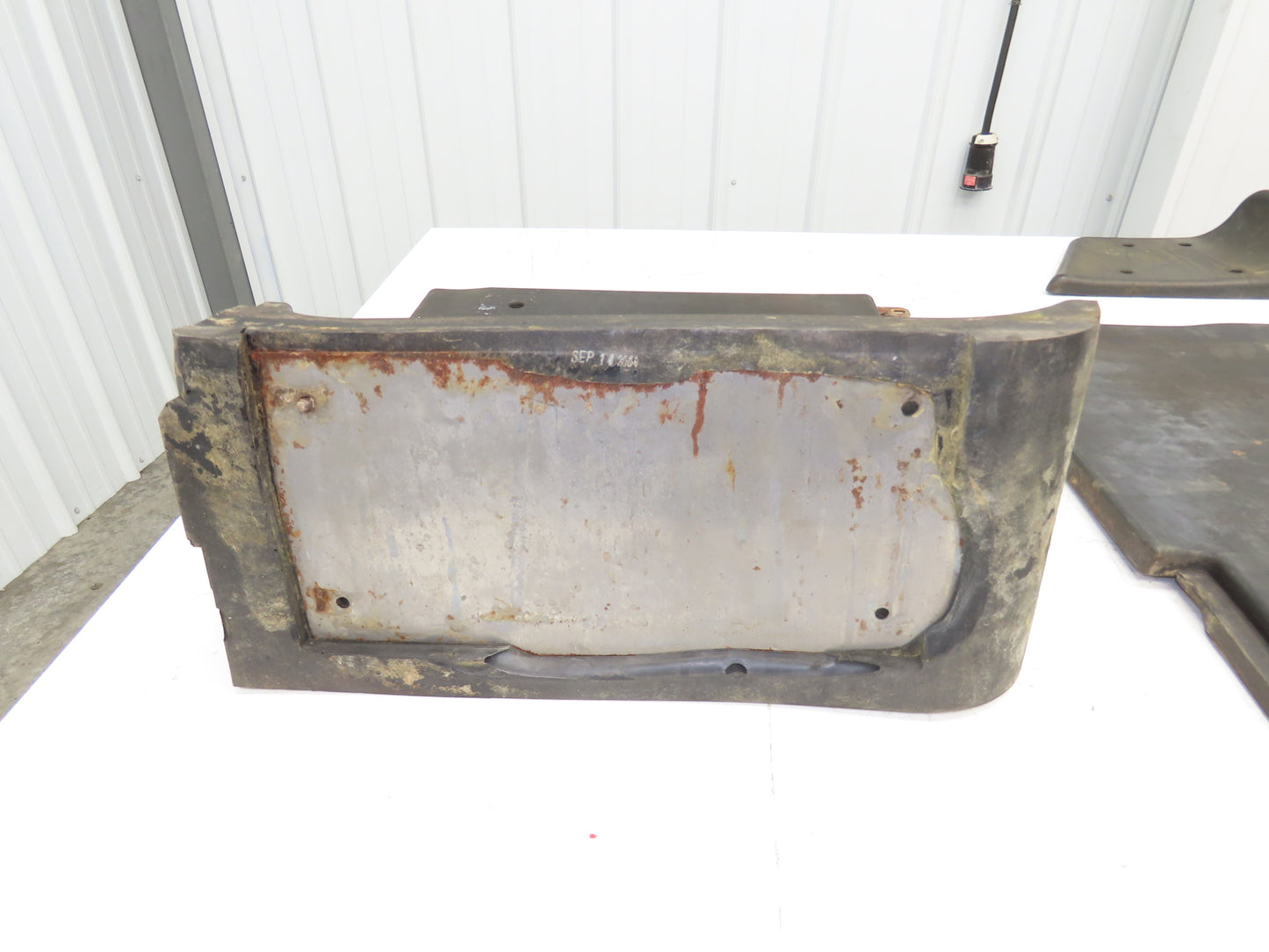 Yale Operator Center Rubber Foam Cover Set Off ESC030FAN36TE094 Forklift