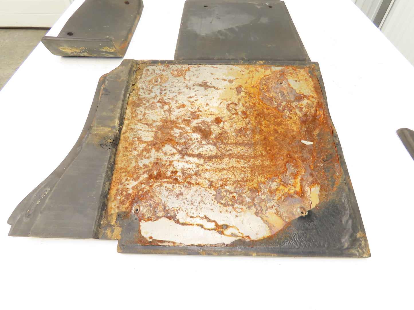 Yale Operator Center Rubber Foam Cover Set Off ESC030FAN36TE094 Forklift