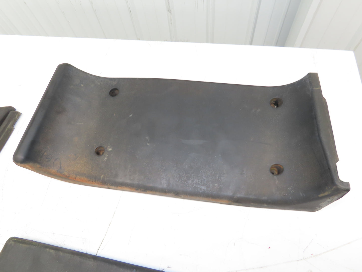 Yale Operator Center Rubber Foam Cover Set Off ESC030FAN36TE094 Forklift