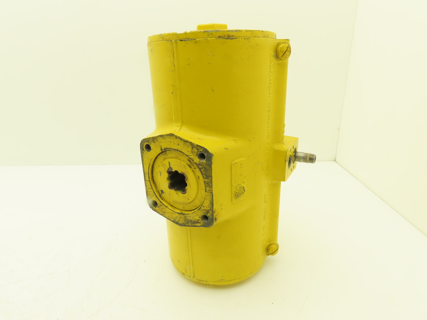 Hytork-680 Pneumatic Valve Actuator Double Acting Spring Return 120 PSI