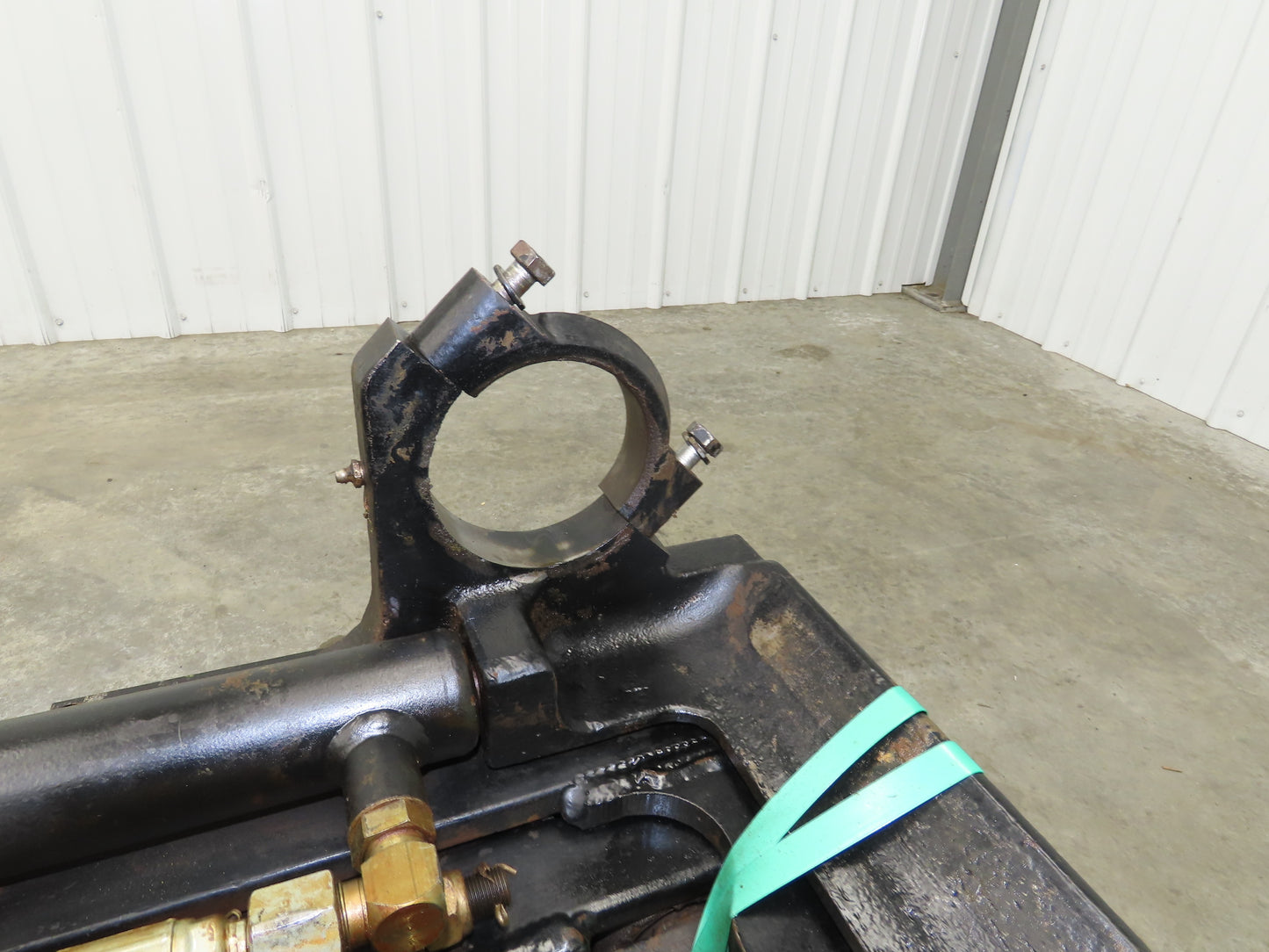 Yale Forklift Mast 218.5" 3-Stage Tilt Class 2 Electric 2900lbs ESC030FAN36TE094