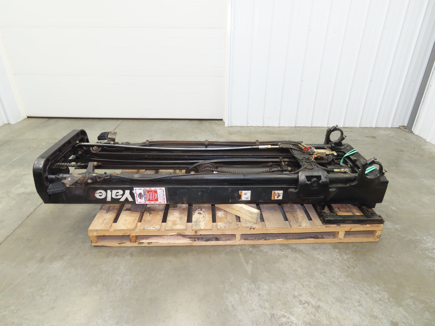 Yale Forklift Mast 218.5" 3-Stage Tilt Class 2 Electric 2900lbs ESC030FAN36TE094