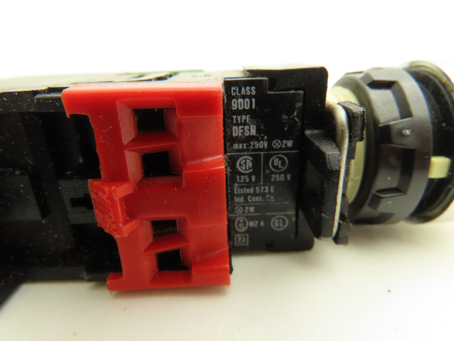 Square D Pushbutton Indicator Pilot Light Amber Yellow 110/120V AC Lot of 23