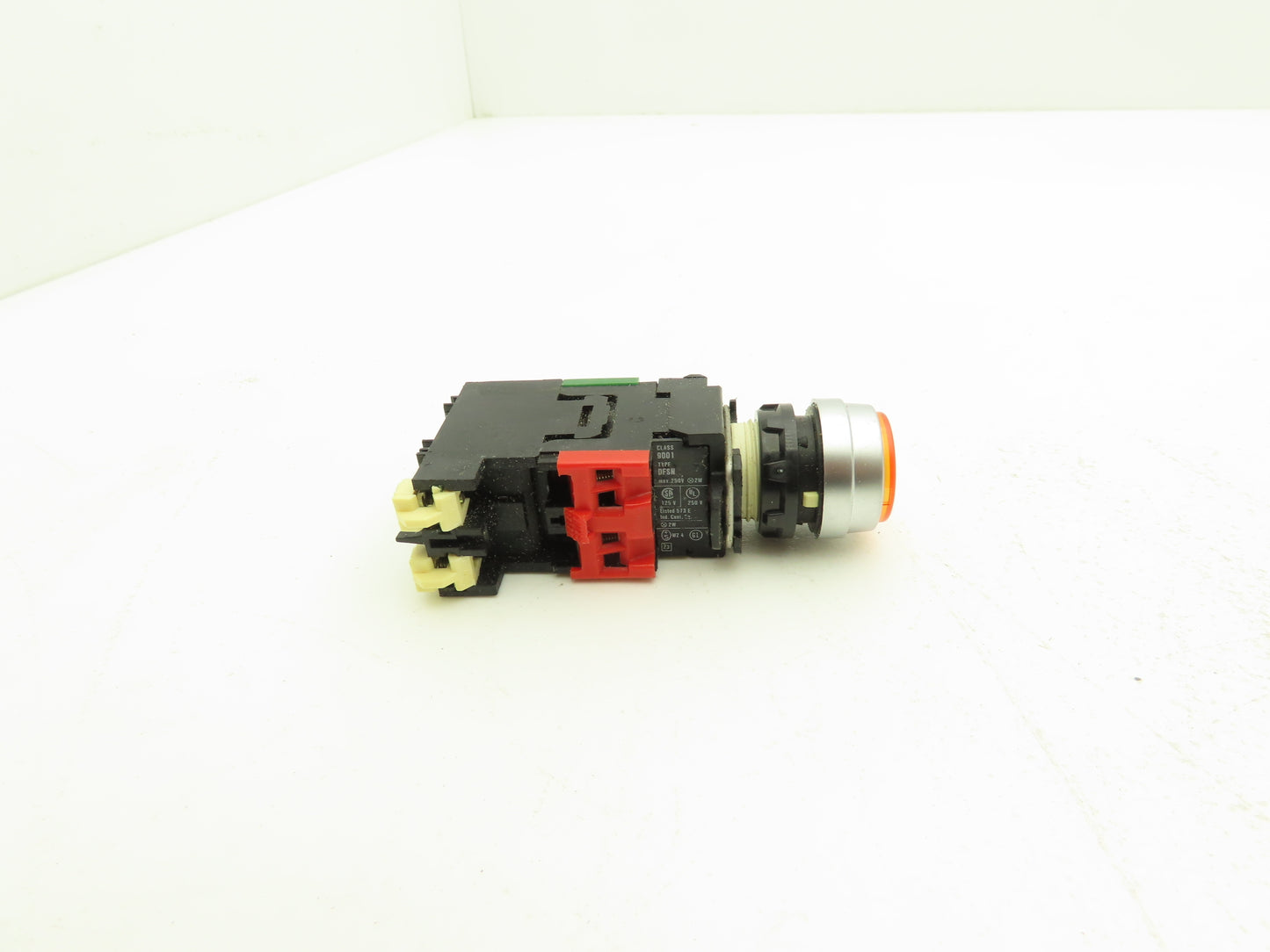 Square D Pushbutton Indicator Pilot Light Amber Yellow 110/120V AC Lot of 23