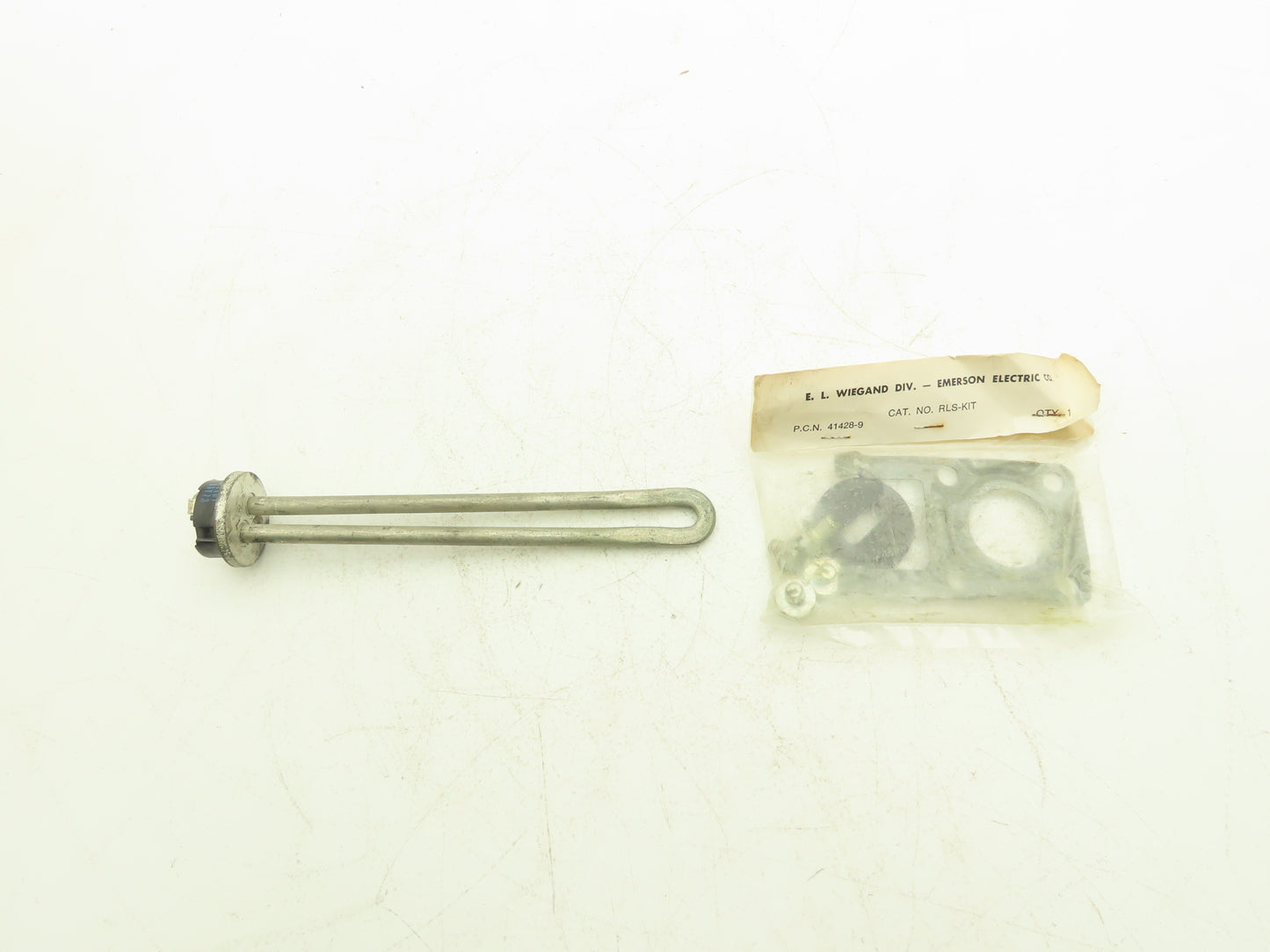 Chromalox RLS-1107-H Water Heater Element and Kit 240V 1000W 41401-9 Lot of 5