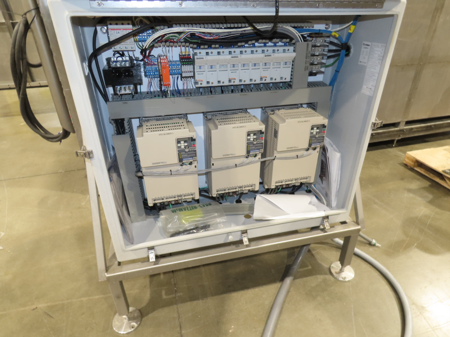 IDD Process Packaging Stainless Bulk Dryer System 52x120x96" ID 20kw Blowers x3