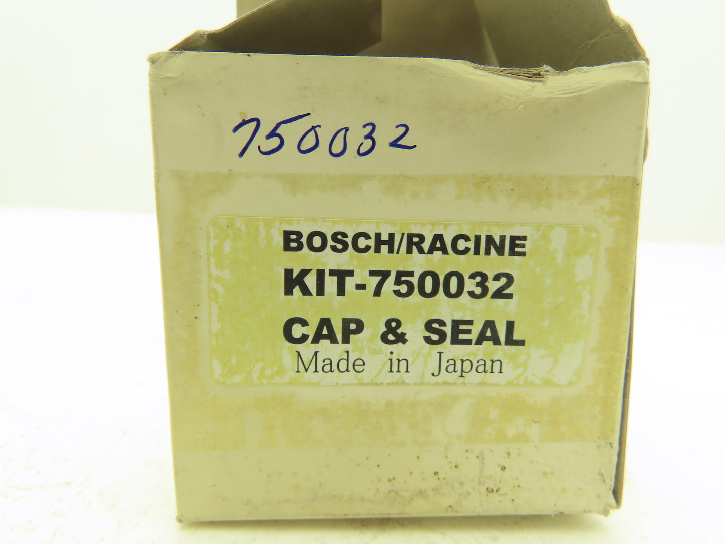 Bosch/Racine 750032 Hydraulic Pump Cap and Seal Kit