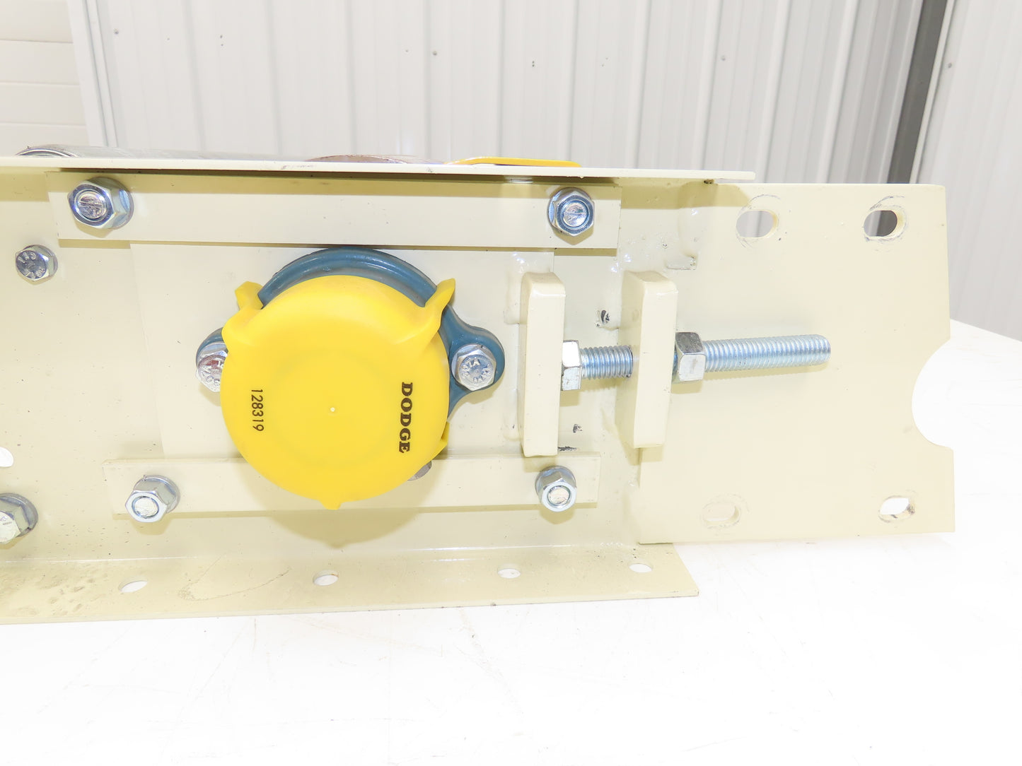 Hytrol 30" Tail Pulley Assembly for Belt-Over Roller Conveyor Beige 27"BF