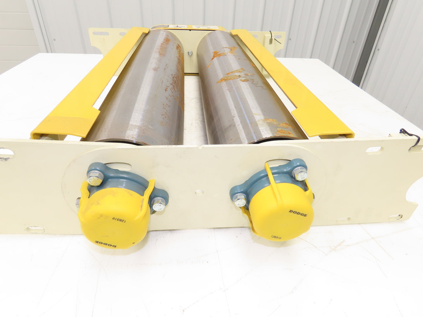 Hytrol 30" Double Tail Pulley Belt Conveyor Nose-Over Chain Drive Beige 27"BF