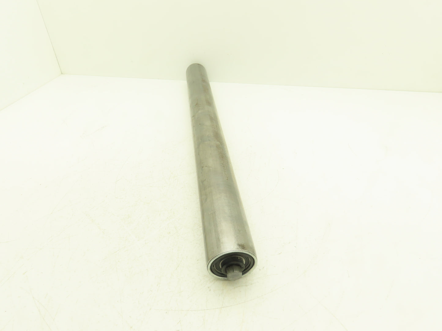 Hytrol 2.5"x 26" Snub Idler Gravity Conveyor Roller 11/16" Hex Axle