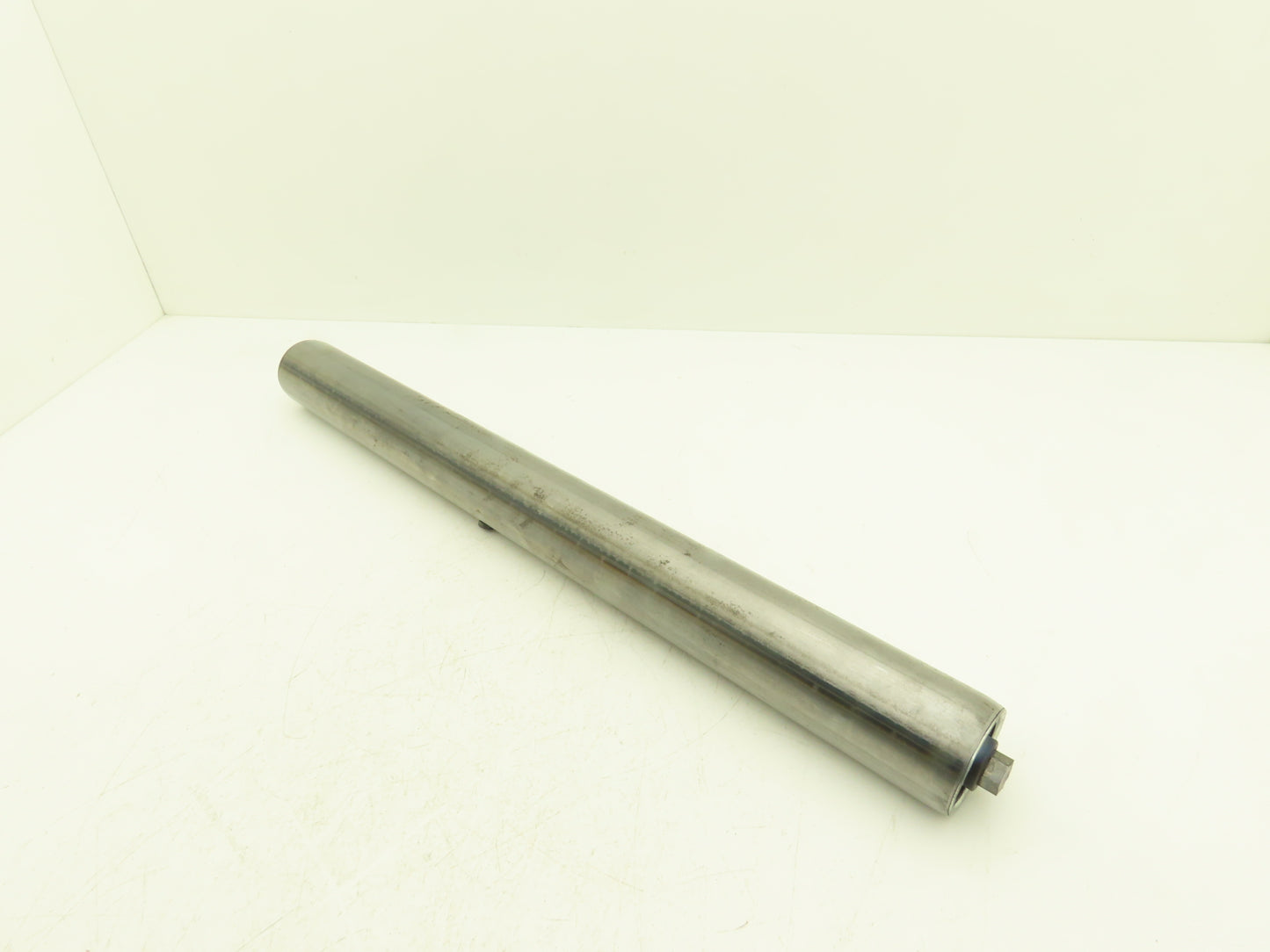 Hytrol 2.5"x 26" Snub Idler Gravity Conveyor Roller 11/16" Hex Axle