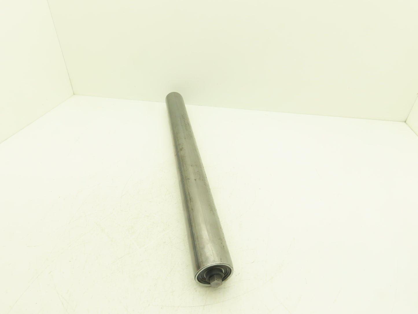 Hytrol 2.5"x 26" Snub Idler Gravity Conveyor Roller 11/16" Hex Axle