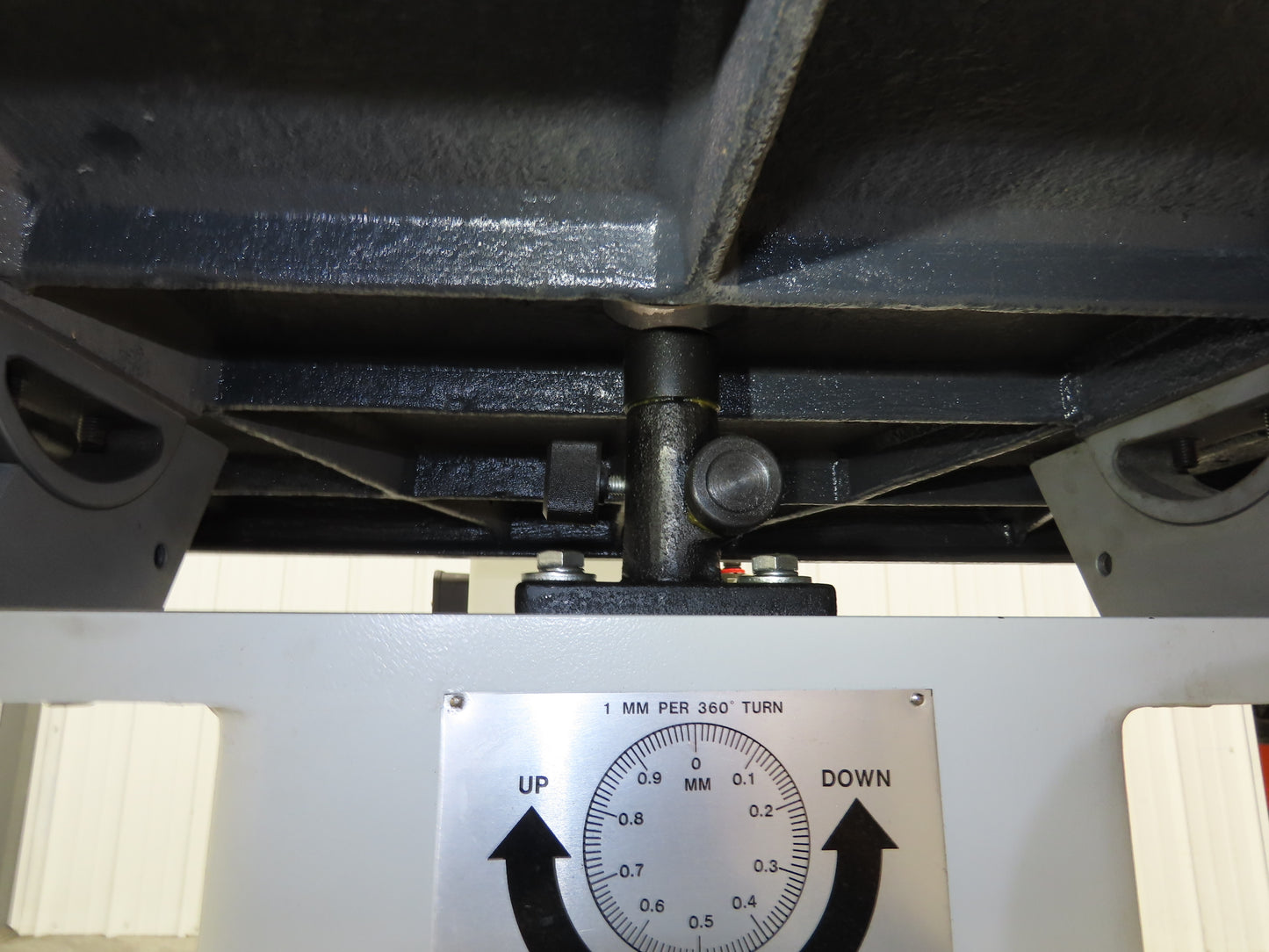 Cantek SR-750 Pneumatic Overarm Pin Router 29.5" Throat 7.5Hp 460V Motor