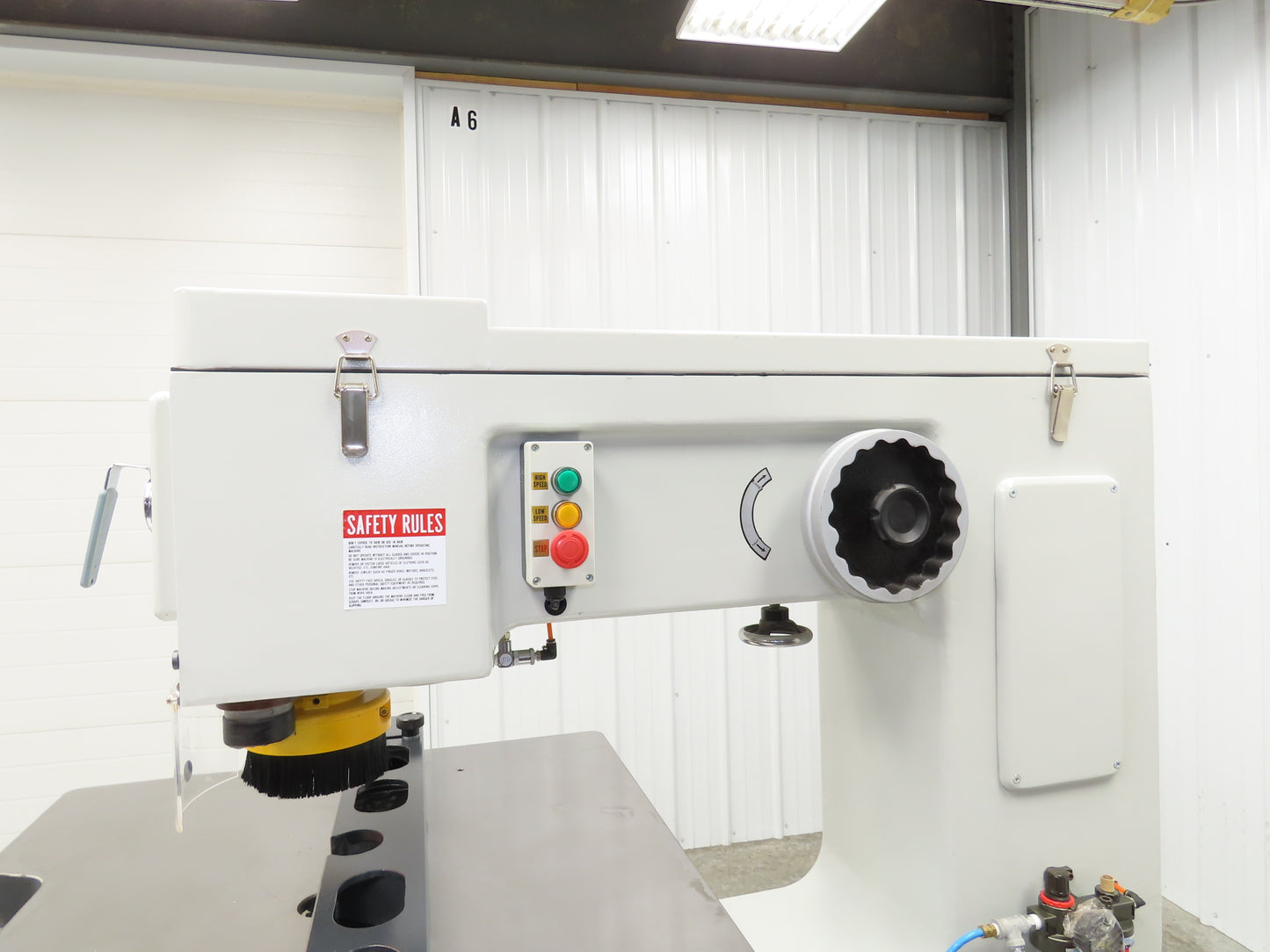 Cantek SR-750 Pneumatic Overarm Pin Router 29.5" Throat 7.5Hp 460V Motor