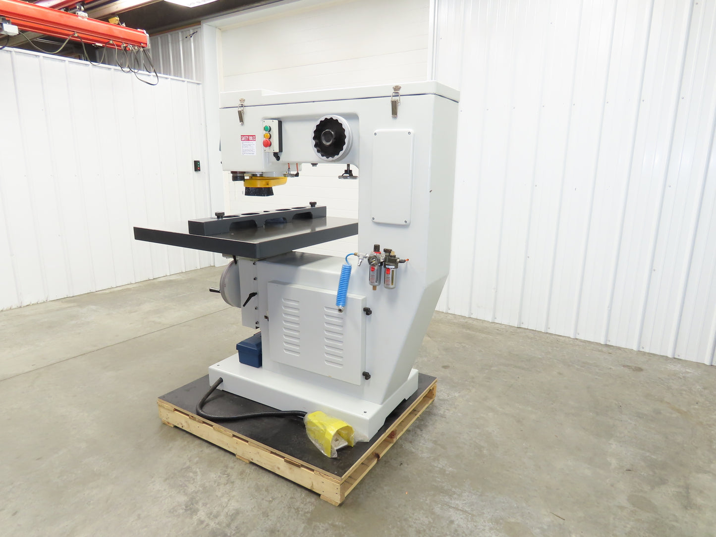 Cantek SR-750 Pneumatic Overarm Pin Router 29.5" Throat 7.5Hp 460V Motor