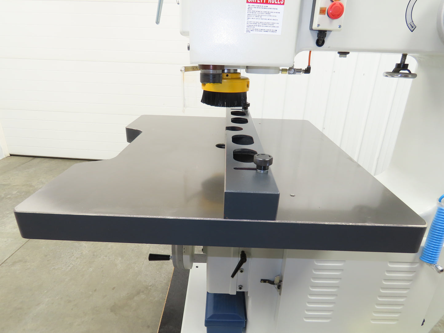 Cantek SR-750 Pneumatic Overarm Pin Router 29.5" Throat 7.5Hp 460V Motor