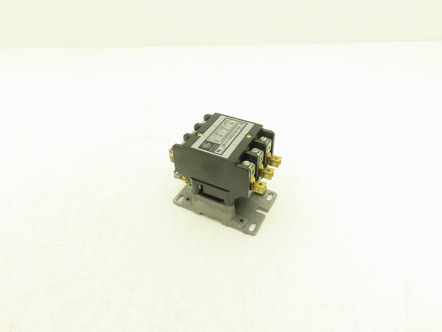 GE General Electric CR161FBG520A1AH Contactor 3-Pole 35A 120V Coil