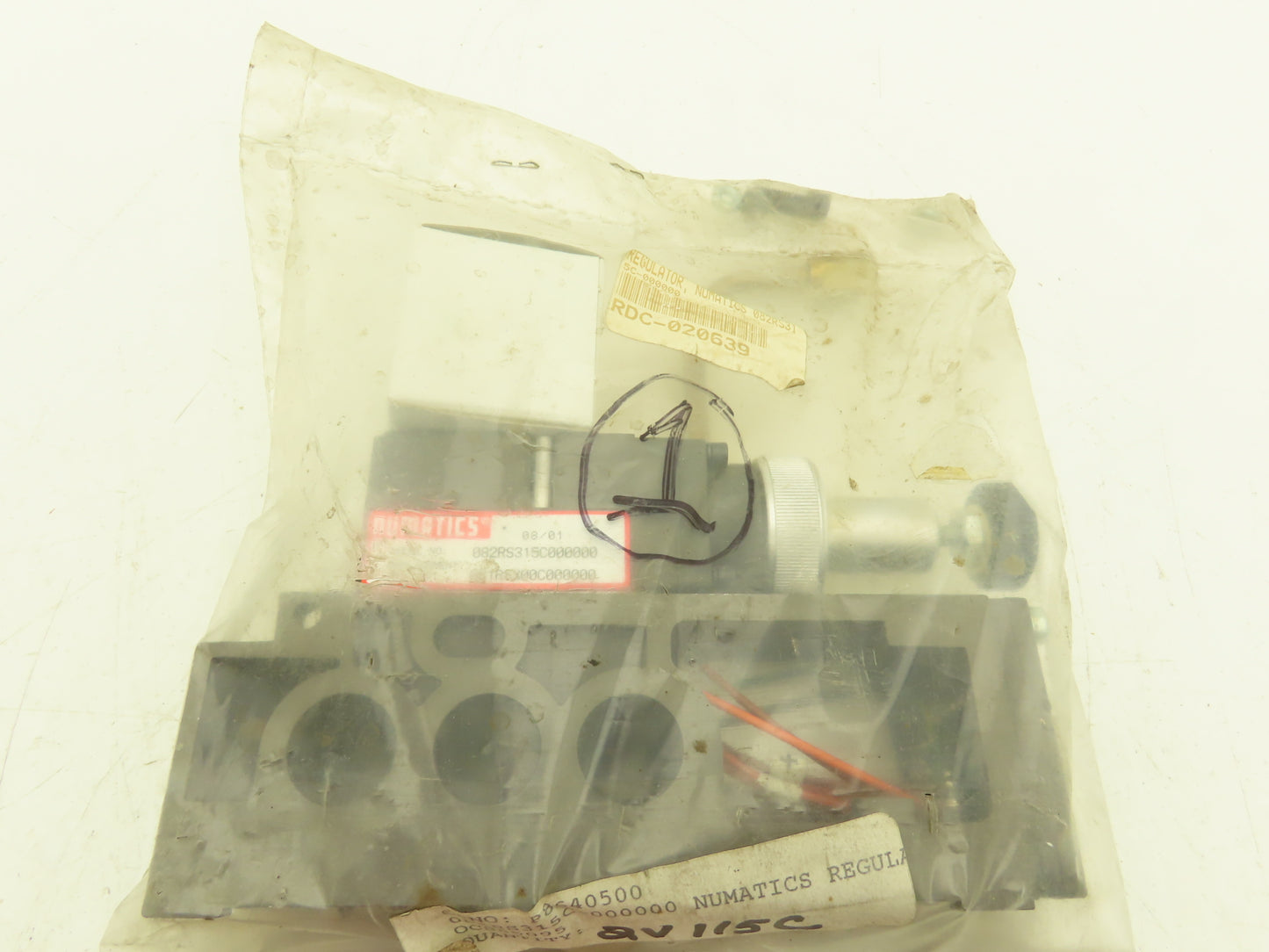 Numatics 082RS315C000000 Pneumatic Air Regulator Valve w/Manifold Base
