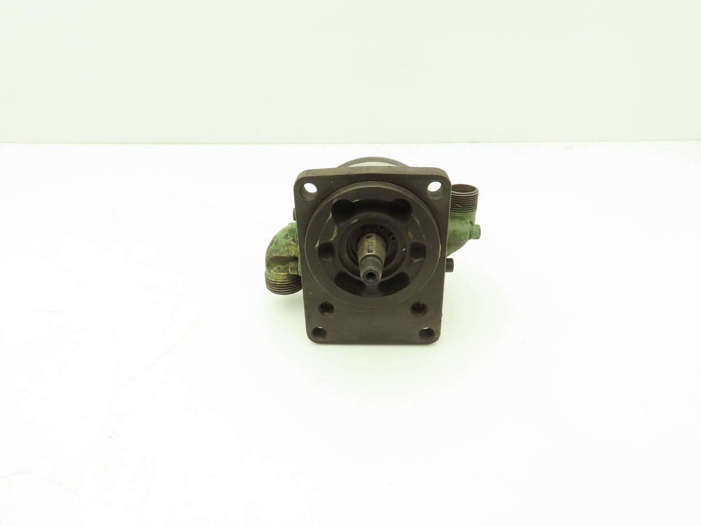 Bosch 0510 325 306 External Hydraulic Gear Pump 	5.5 cm³/re 80mm Flange