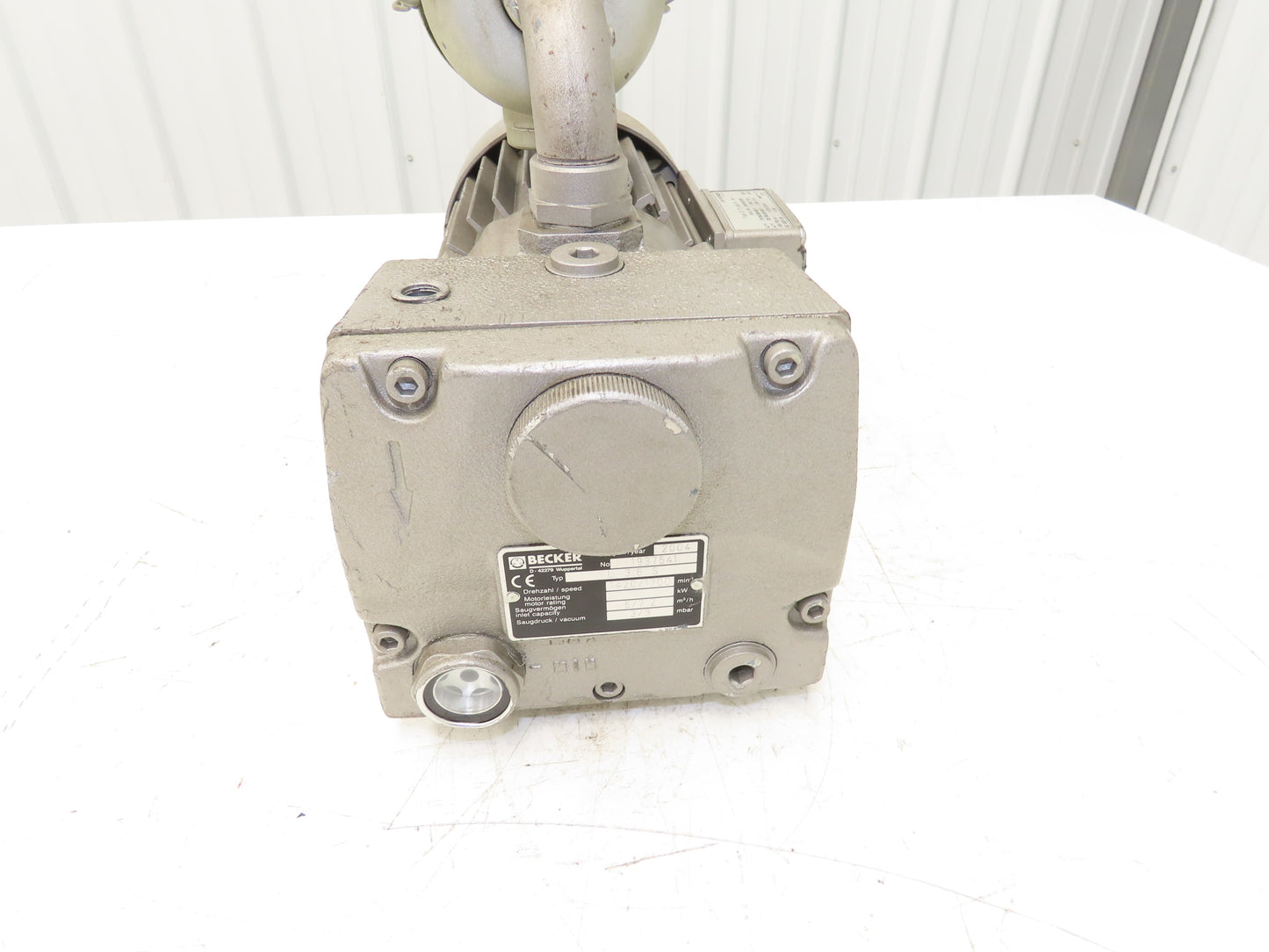 Becker U3.6S D71A4P Rotary Vane Vacuum Pump 4.4CFM 7.2m³/h .3kw 200-520V 3PH