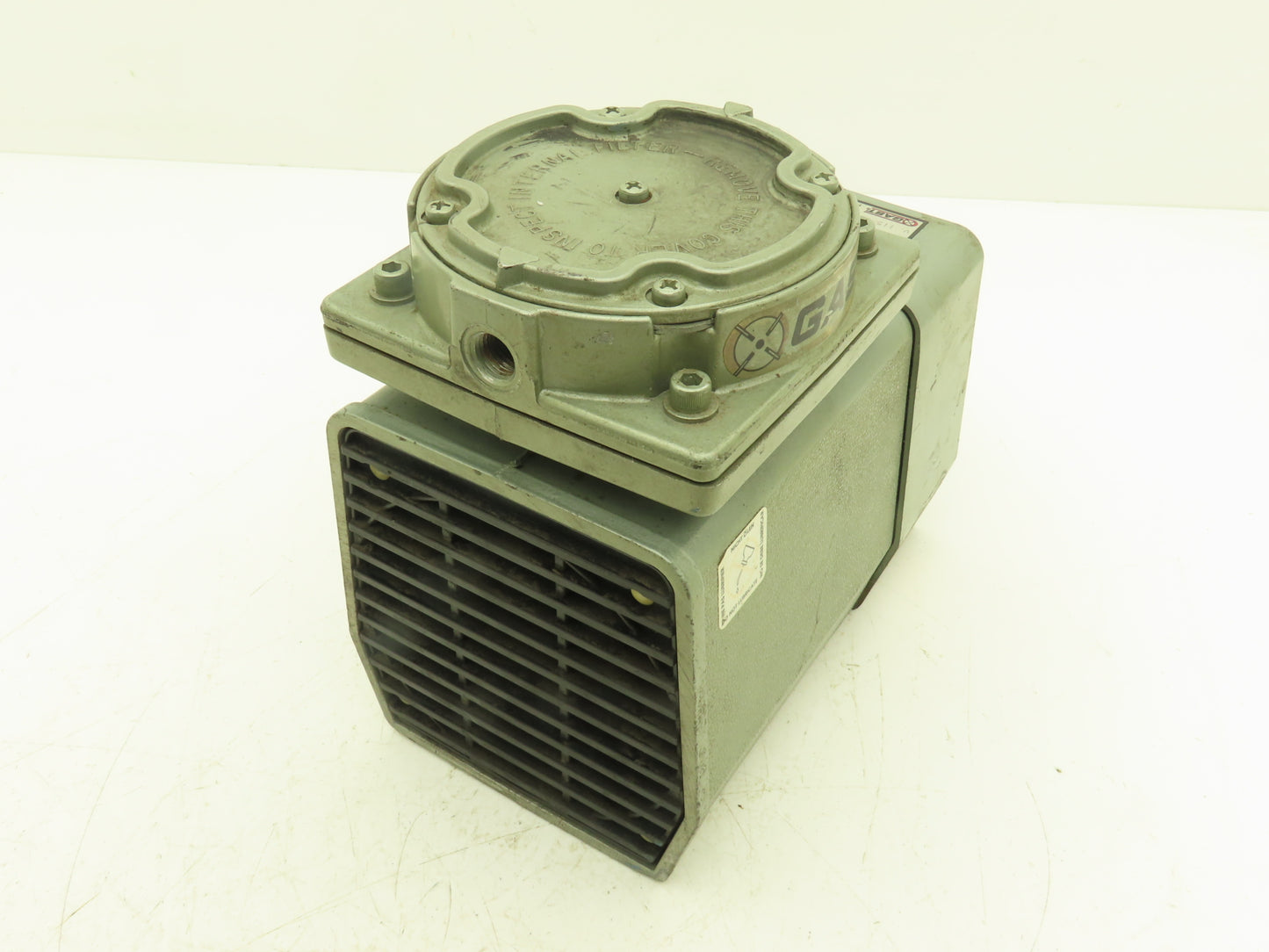 Gast DOA-P101-FB Oilless Compressor Vacuum Pump 1/4"npt 115V