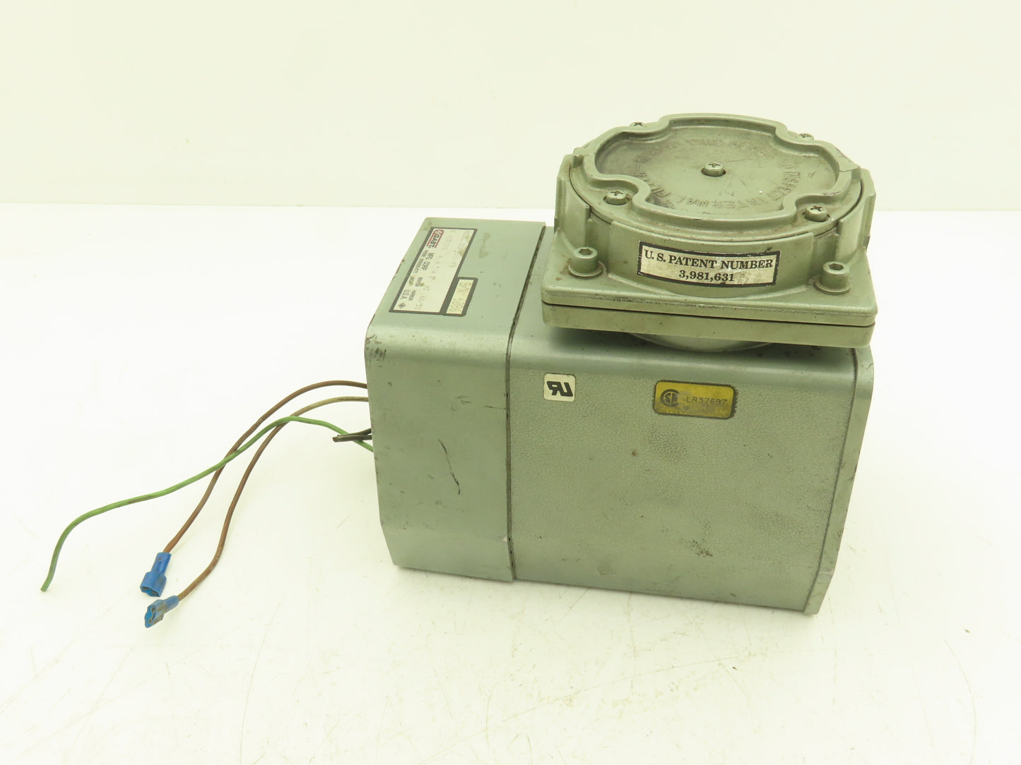 Gast DOA-P101-FB Oilless Compressor Vacuum Pump 1/4"npt 115V