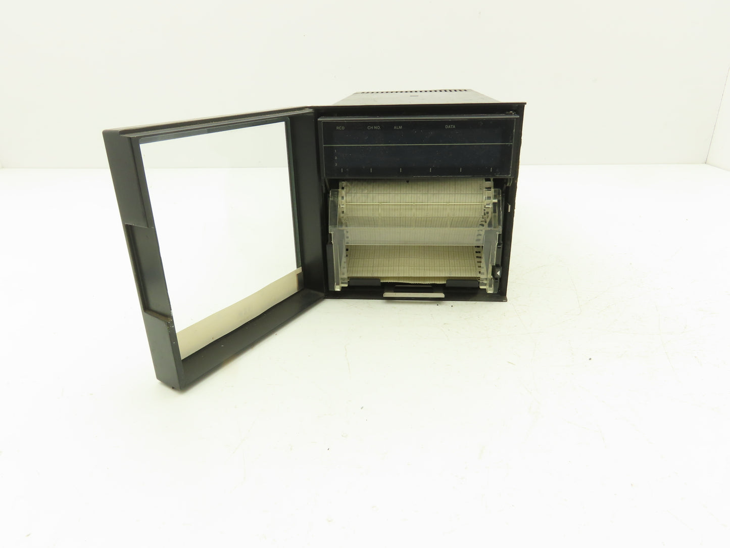 Yokogawa 4153-555/BU/AK-04 Hybrid Chart Recorder 115V AC 60 Hz UR100