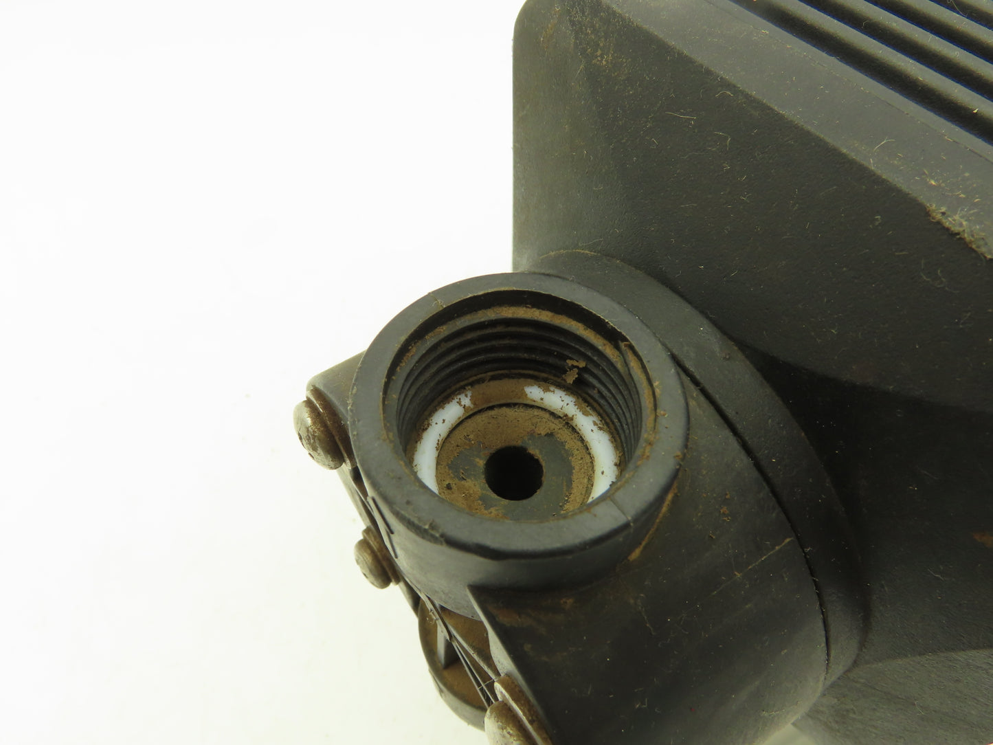 Wallace & Tiernan Premia 75 Metering Pump 2.5 GPH 150psi 115V P75MPM7RAKTTAA5X