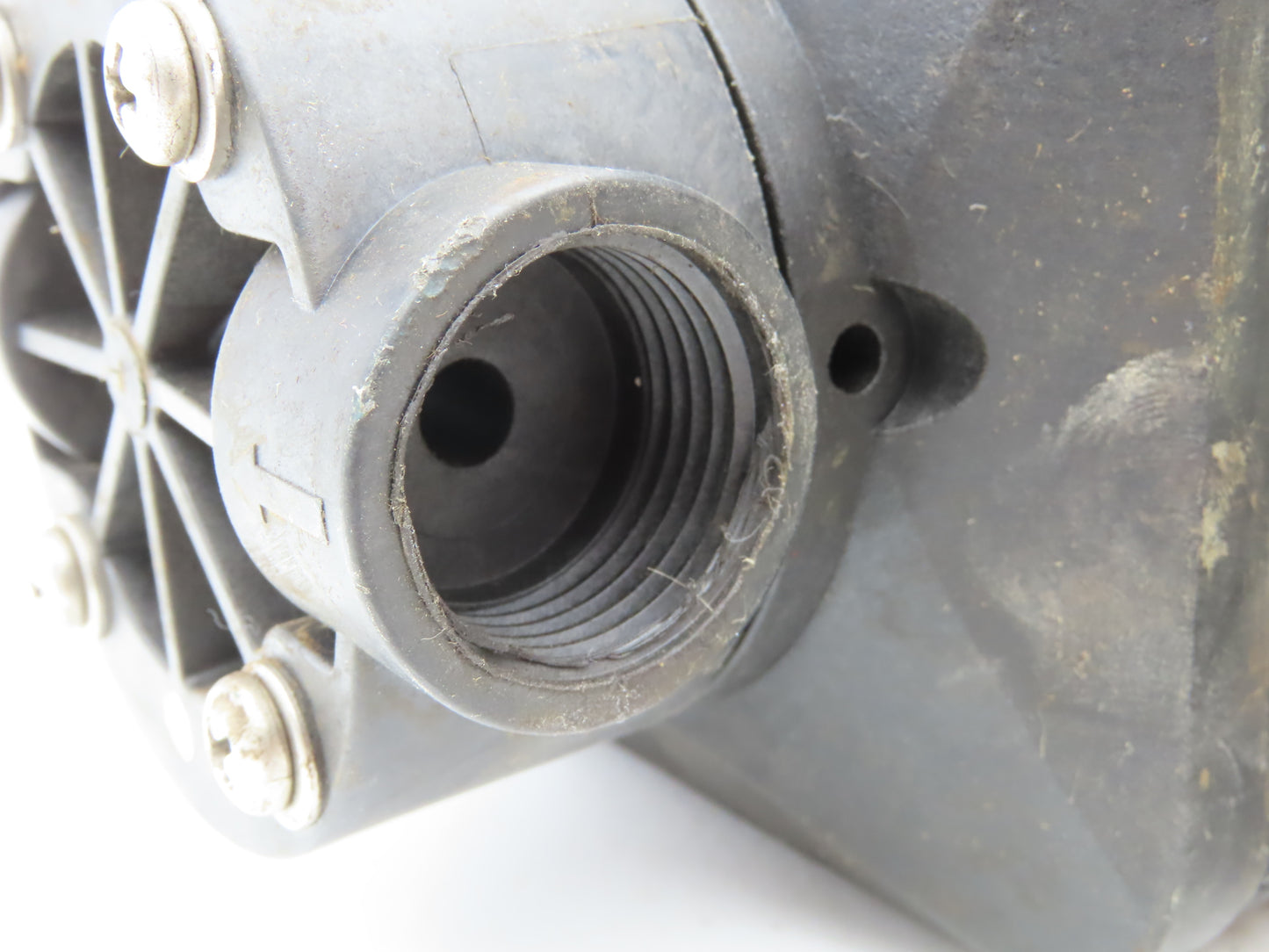 Wallace & Tiernan Premia 75 Metering Pump 2.5 GPH 150psi 115V P75MPM7RAKTTAA5X