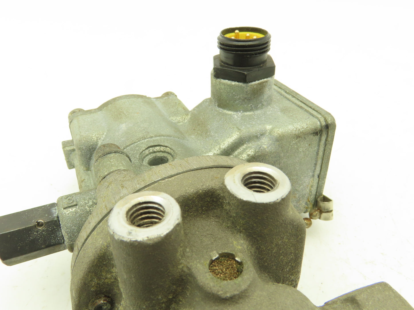 Parker N3153N04553P Pneumatic Solenoid Valve 120V 140psi 3/8"npt K065N03553