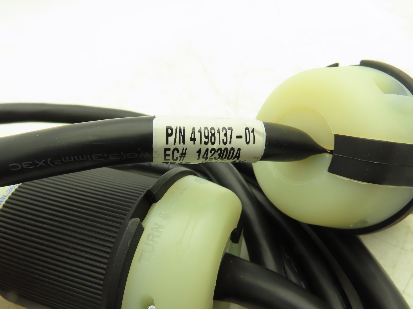 Sun Microsystems 419837-01 Power Extension Cord 12' 30A 250V Twist Lock Lot of 4