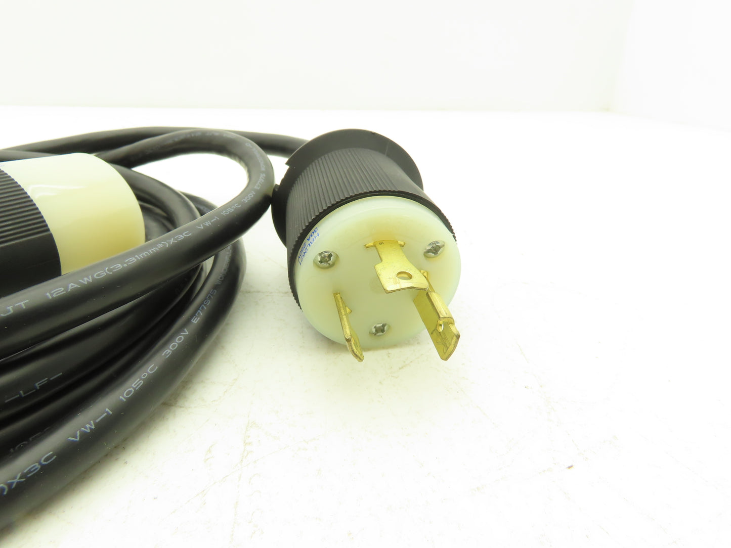 Sun Microsystems 419837-01 Power Extension Cord 12' 30A 250V Twist Lock Lot of 4