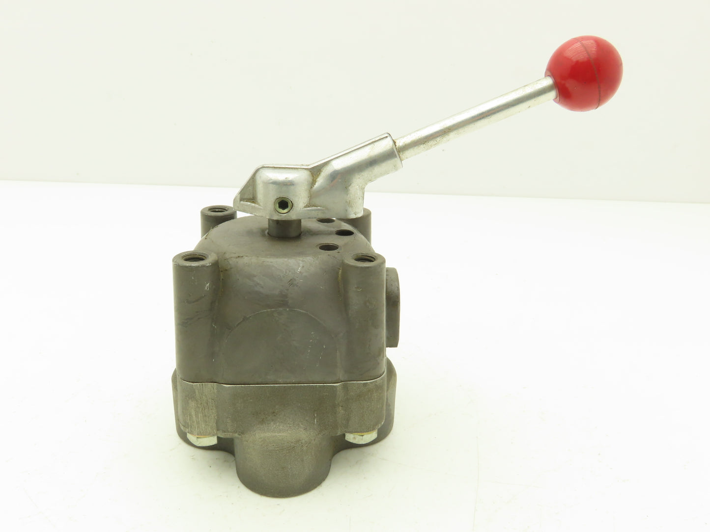 Barksdale 9083S0A03 Manual Directional Valve 3-Pos 500psi 1/2"npt Low Pressure