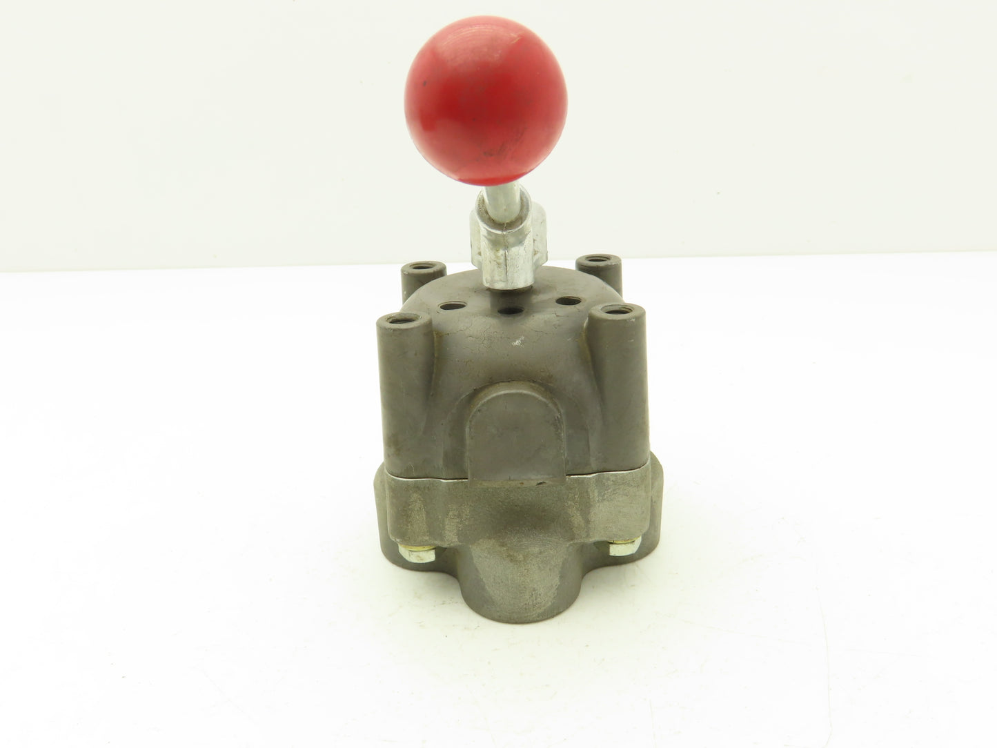 Barksdale 9083S0A03 Manual Directional Valve 3-Pos 500psi 1/2"npt Low Pressure