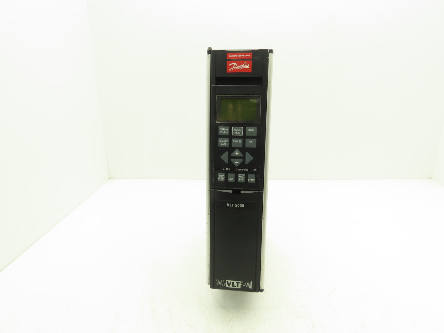 Danfoss VLT 5004 Variable Speed Drive 3Hp 380-500V 3PH In 380-500V 0-1000Hz Out