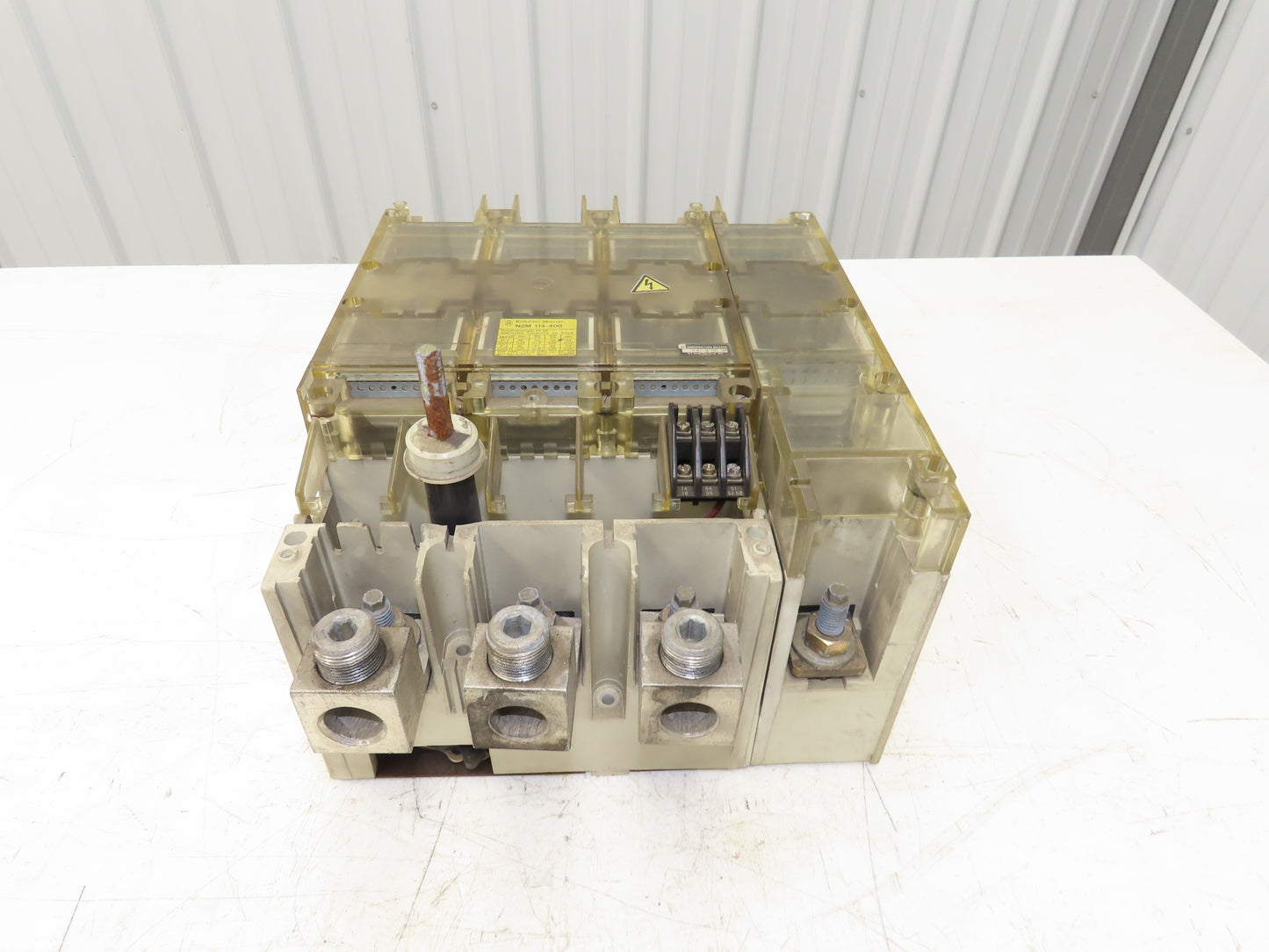 Klockner Moeller NZM 114-400 4 Pole Molded Case Circuit Breaker 400A 600V