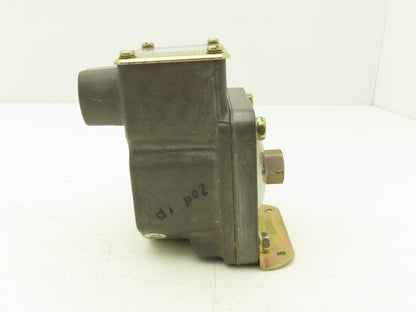 Barksdale D2T-A3SS-Q24 Pressure or Vacuum Actuated Switch 0.3-3 psi Range