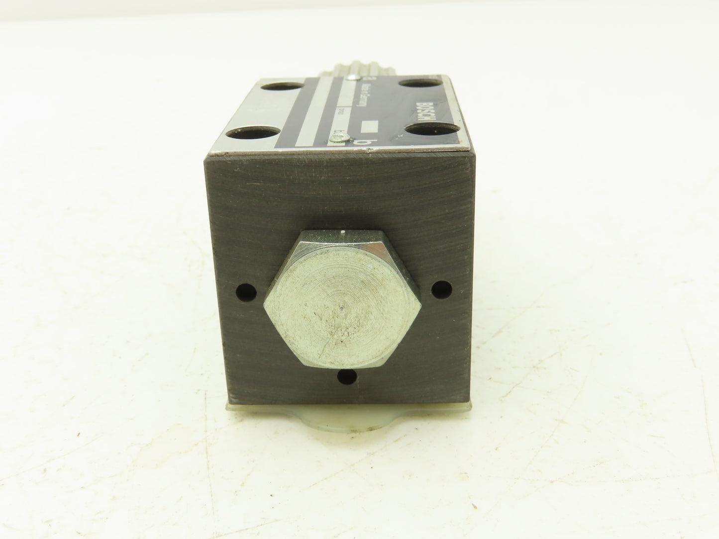 Bosch 081WV06P1V2012D0 Directional Control Solenoid Valve 0 810 091 358