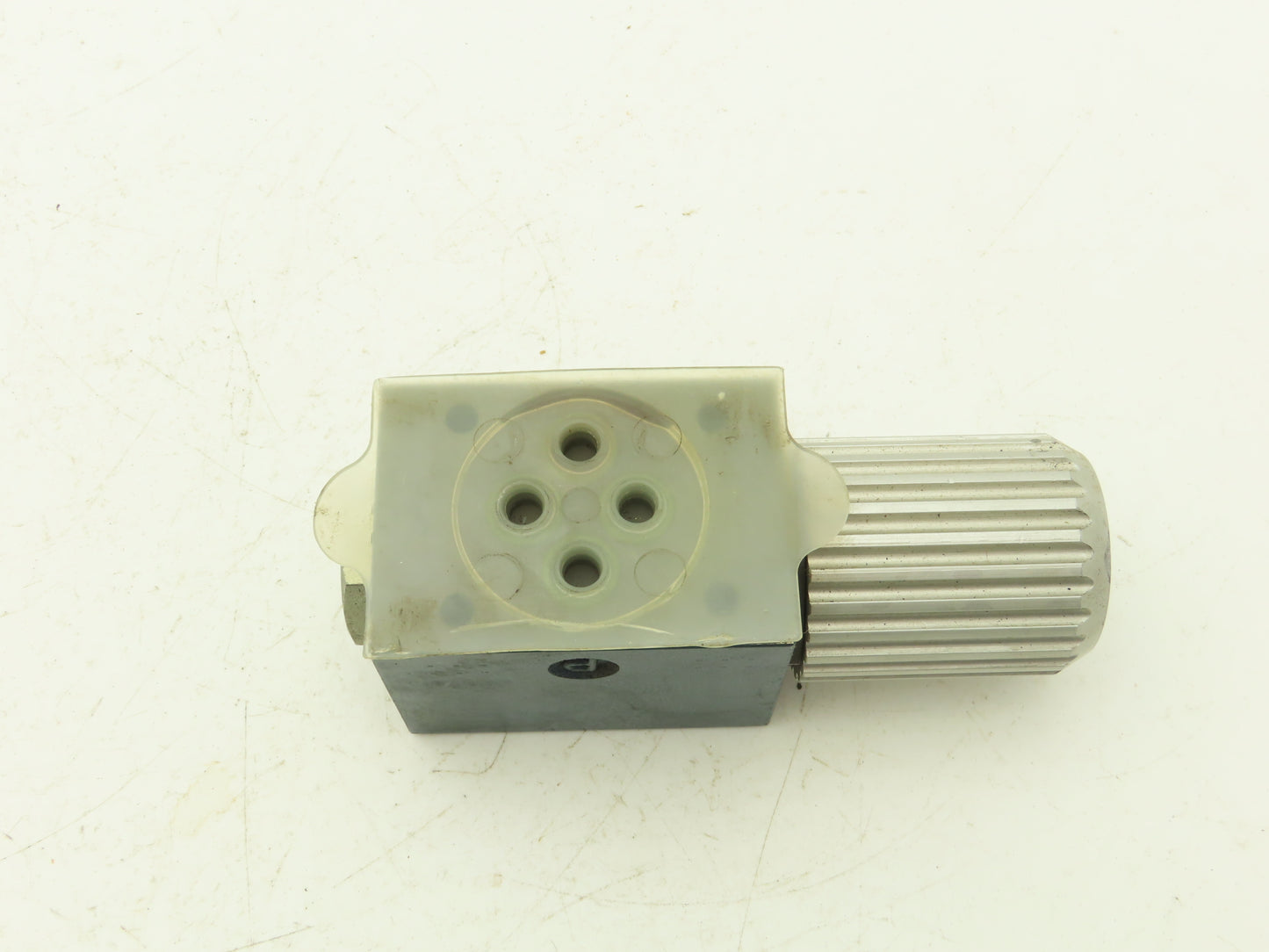 Bosch 081WV06P1V2012D0 Directional Control Solenoid Valve 0 810 091 358