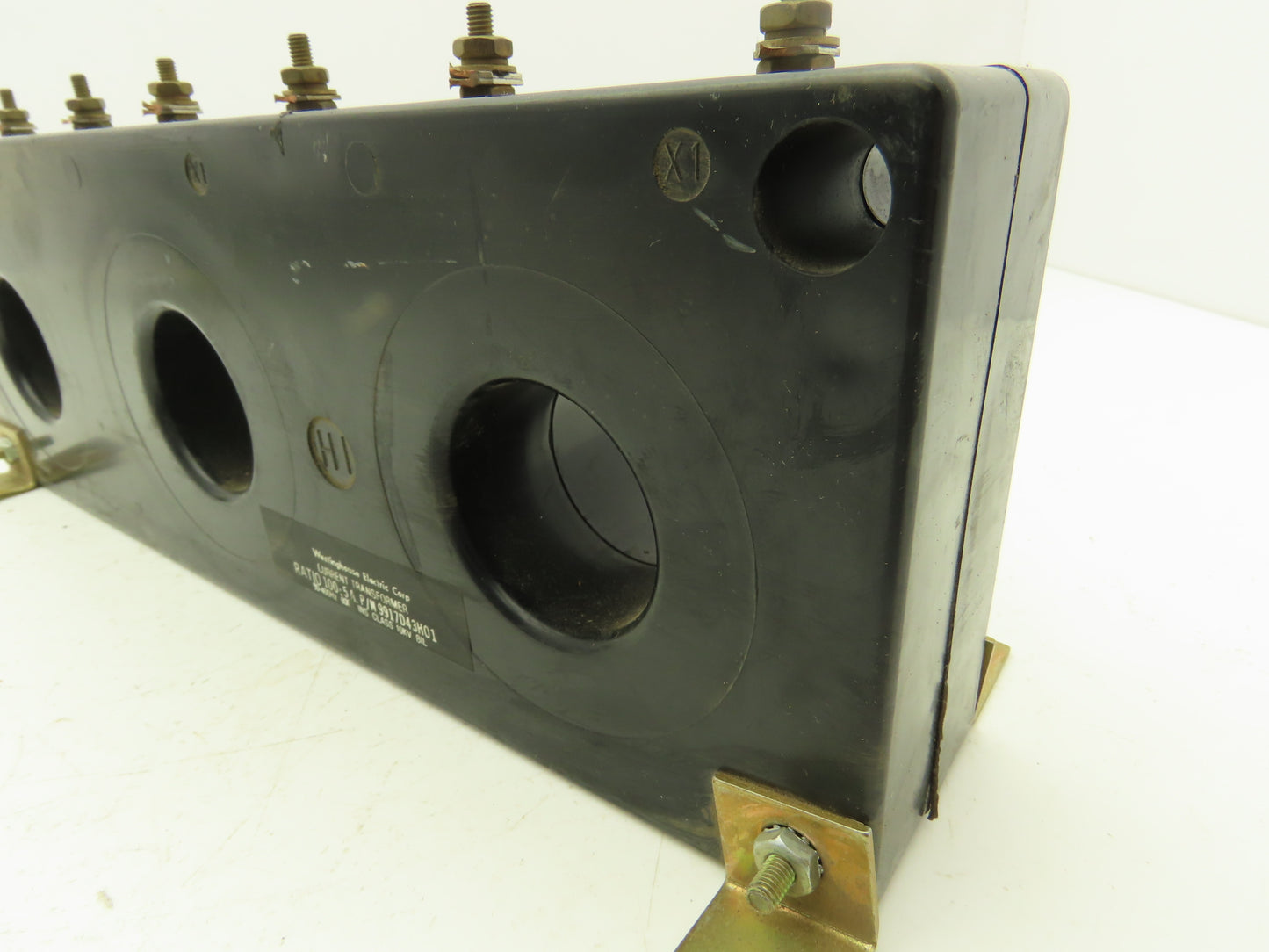 Westinghouse 9917D43H01 Ratio Current Transformer 600V 10KV 50-400Hz 100:5