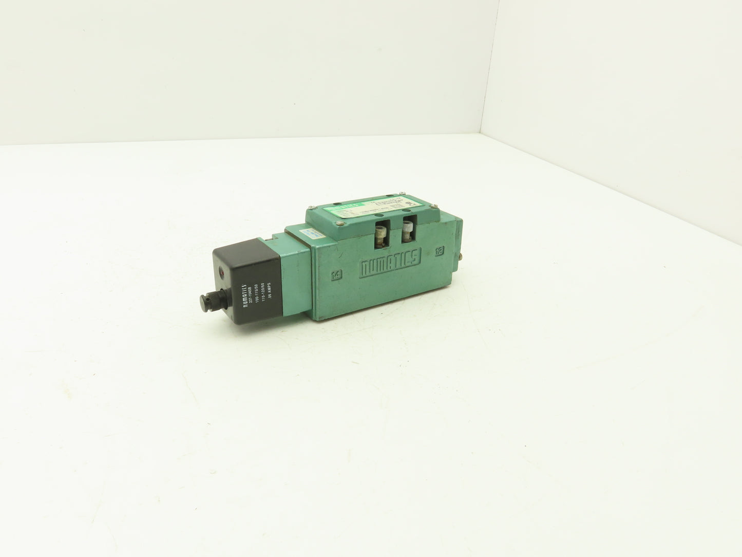 Numatics I23BA400KP14D30 Pneumatic Solenoid Valve 4/2 150psi 120VAC