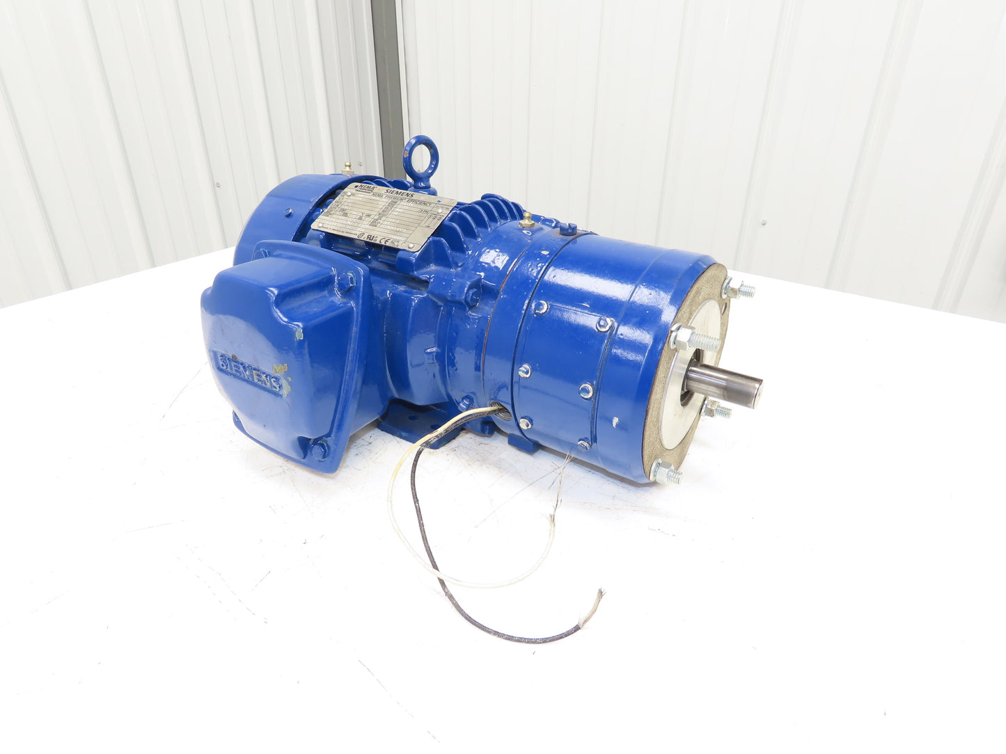 Siemens SD100 AC Motor w/Brake 1Hp 1466/1740 RPM 400/460V 3PH 145TC