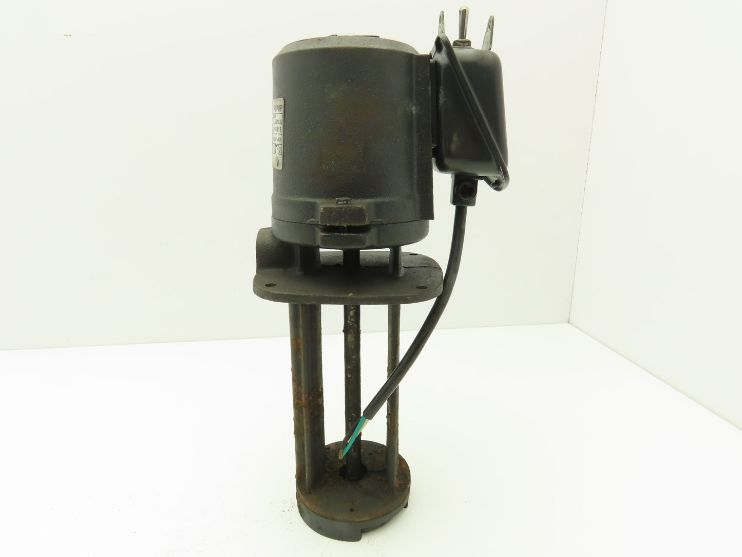 Large Harbor DV0818 Vertical Coolant Oil Pump 1/8Hp 115V 1PH 3/8" Outlet