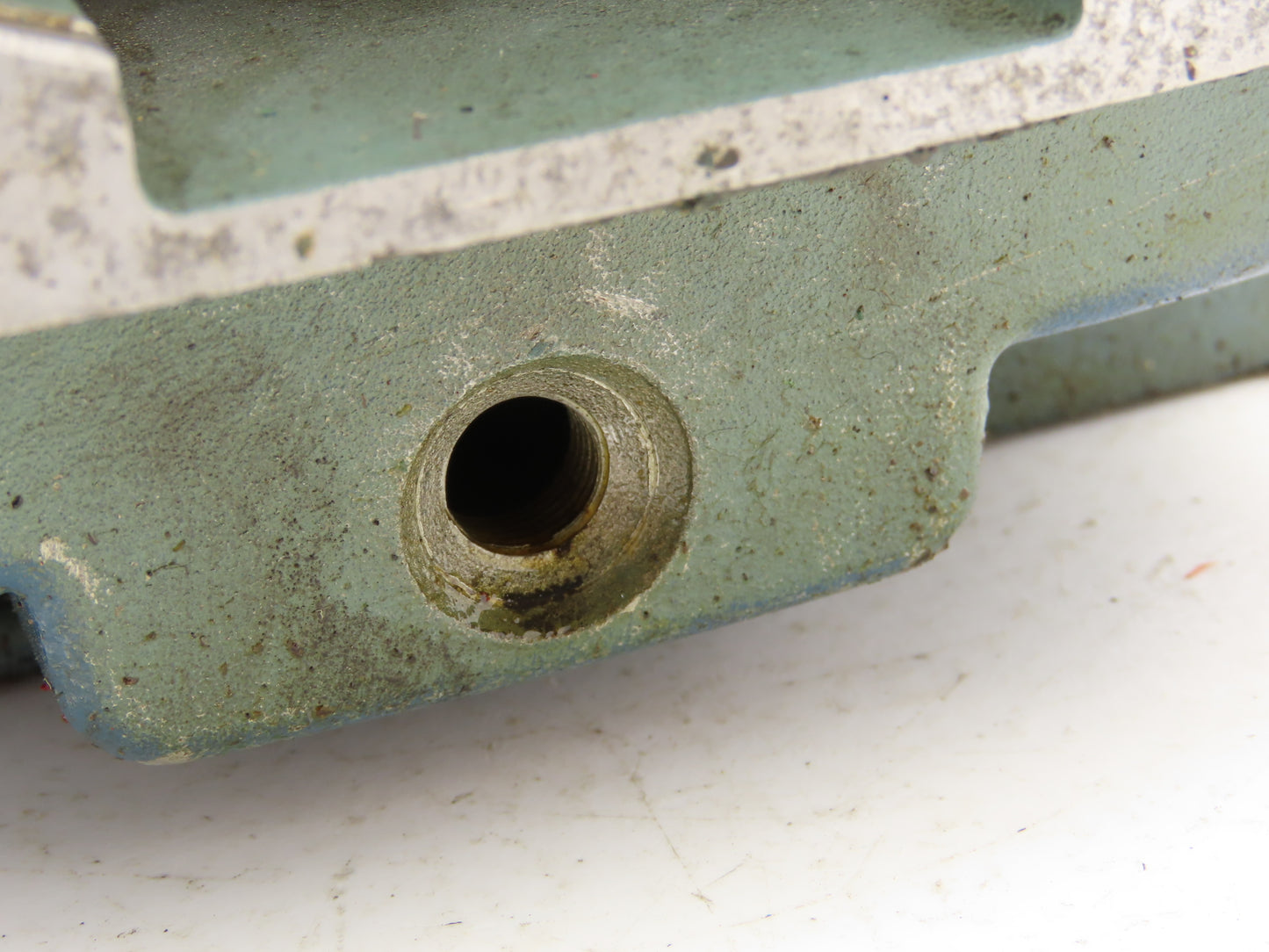 Mannesmann Demag D05-B8-0-1 Crane Drive Gearbox 35.8 Inline Reducer 30mm Shaft