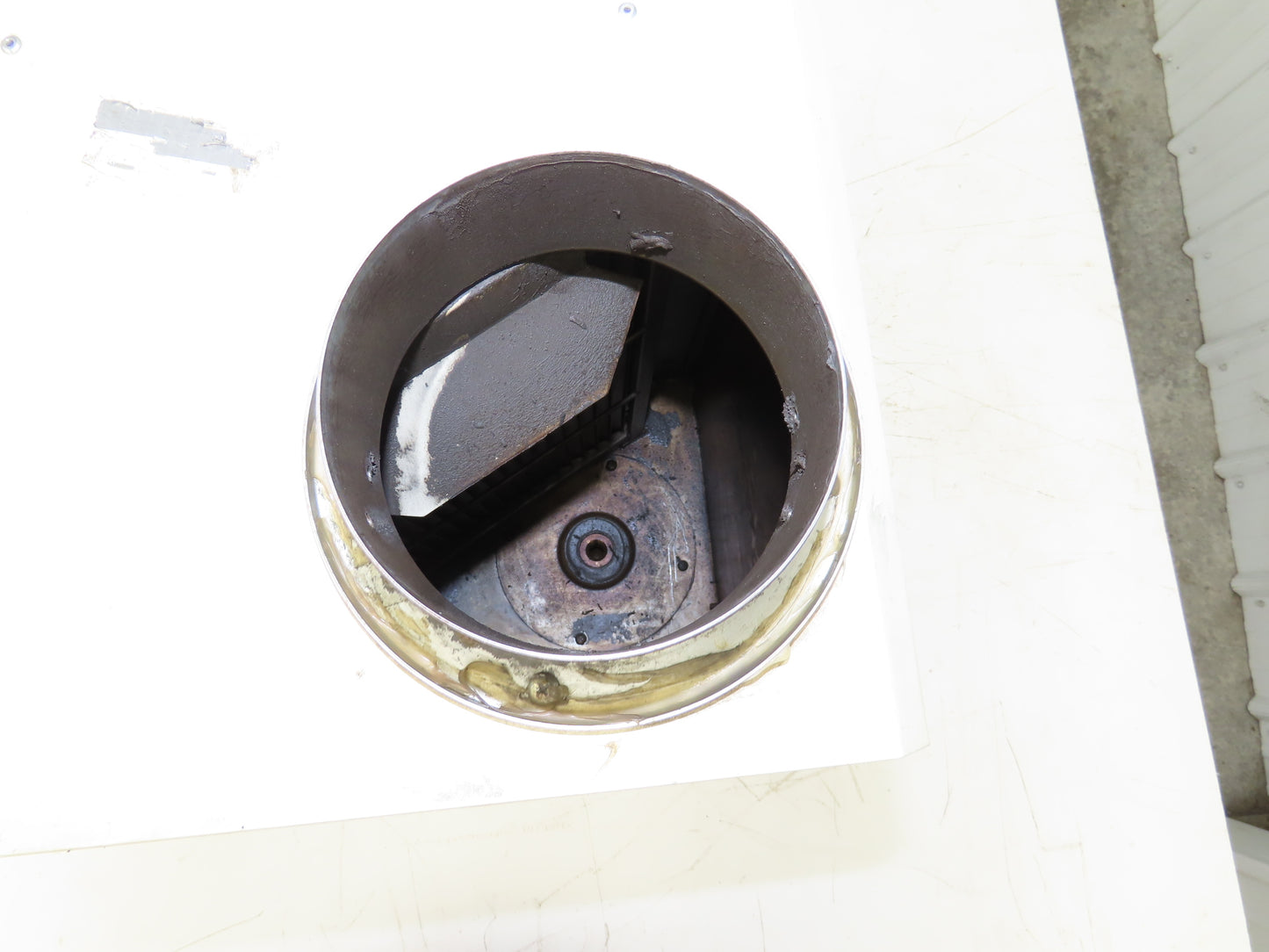 Kuraco EUN-10 Oil Mist Collector Unit 220V 3Ph 4.75" Inlet 0.4kw