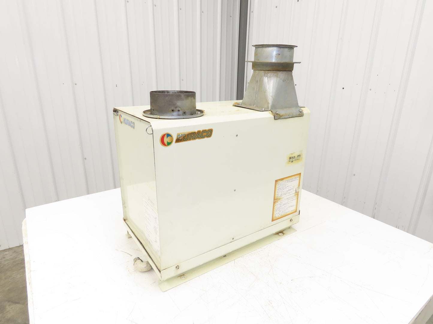 Kuraco EUN-10 Oil Mist Collector Unit 220V 3Ph 4.75" Inlet 0.4kw